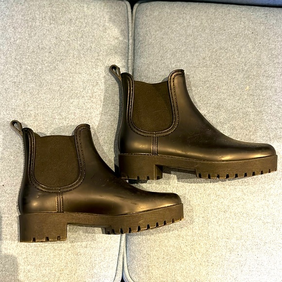 Catherine by Catherine Malandrino Chelsea rainboots, size 8 - Picture 1 of 3